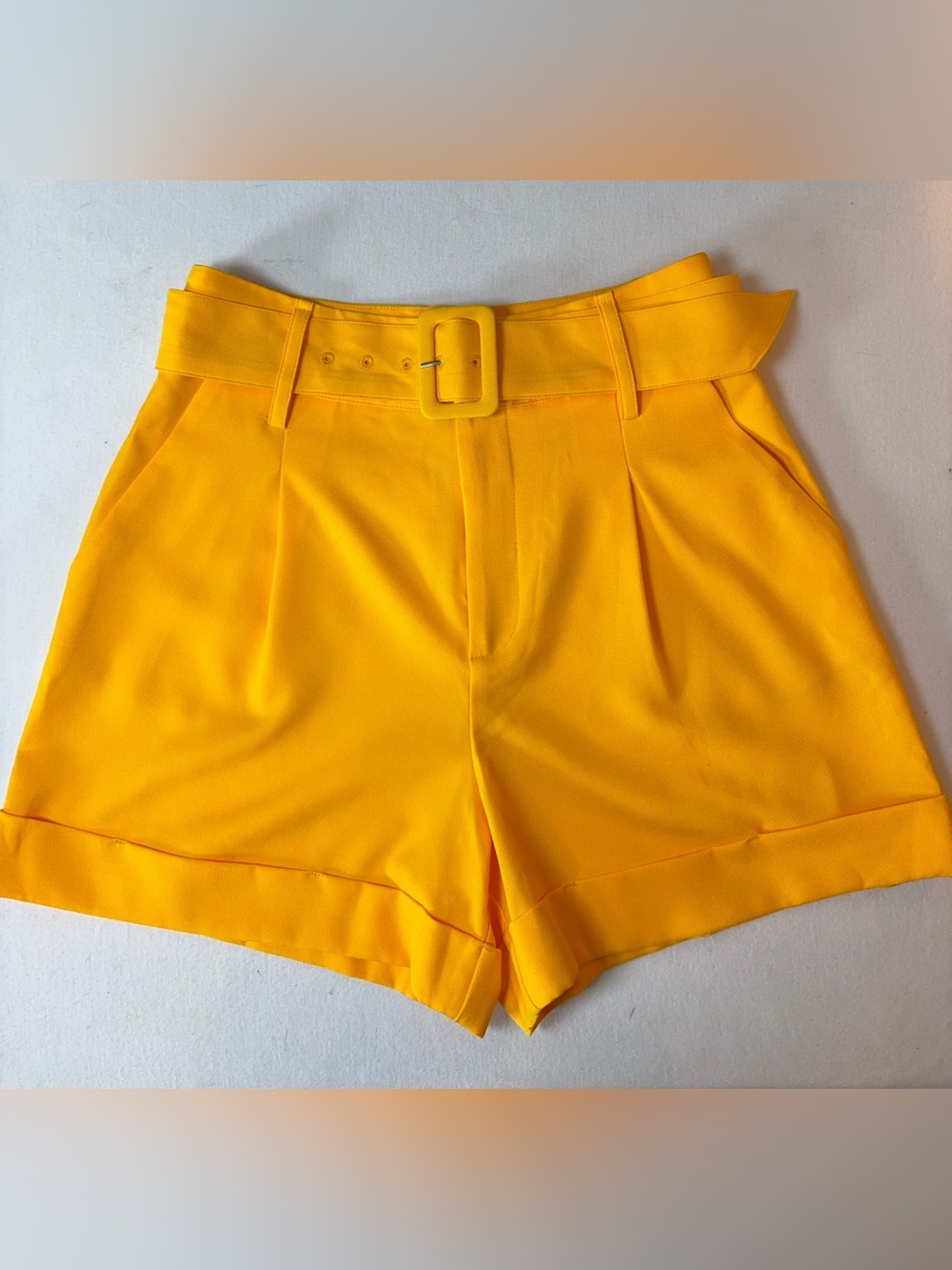 NWT Express x Ladygang Marigold Yellow Belted High Waisted Pleated Shorts Sz 4